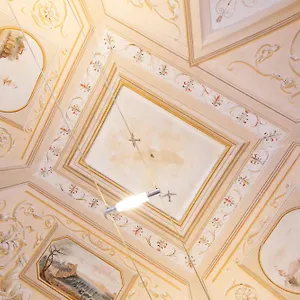 http://holiday-house-raffaello.hotels-perugia.com